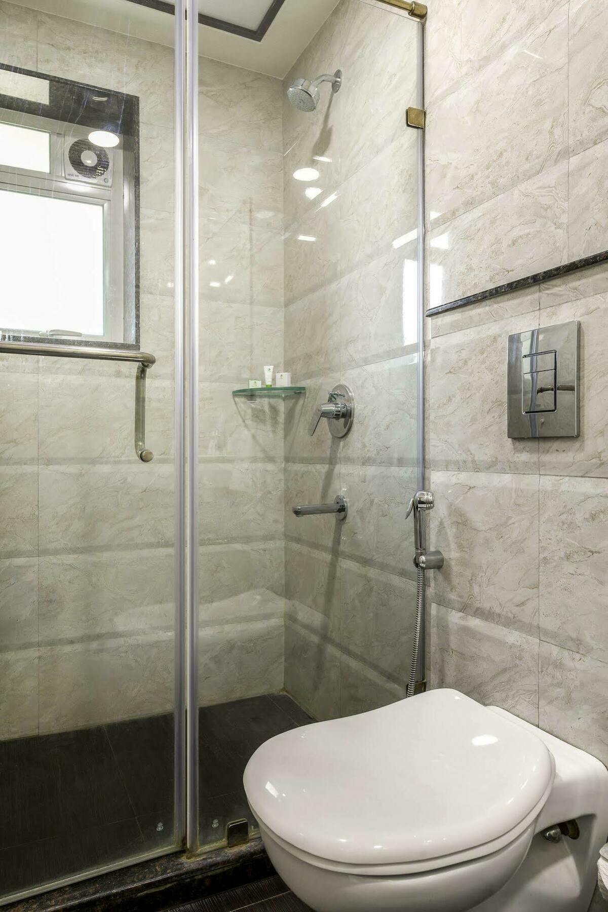 Oyo 16703 Hotel The Platinum コルカタ エクステリア 写真