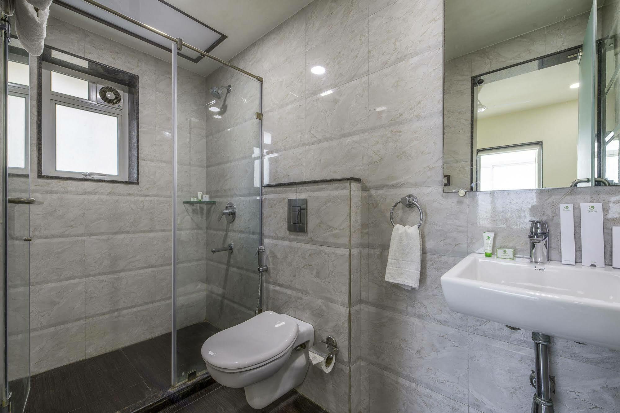 Oyo 16703 Hotel The Platinum コルカタ エクステリア 写真